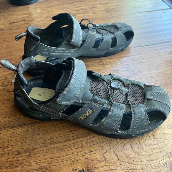 Teva Forebay Mens Coffee Closed Toe Sandals 12 - Picture 3 of 9